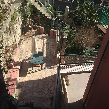 Appartamento Vacanze A *