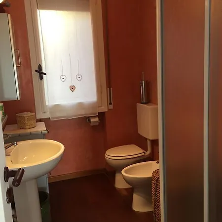 Appartamento Vacanze A *